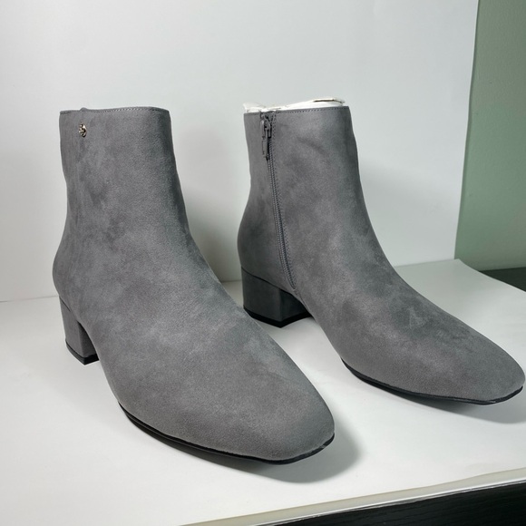 Charter Club 9.5 medium NWT Heather Gray Boots - Picture 6 of 11